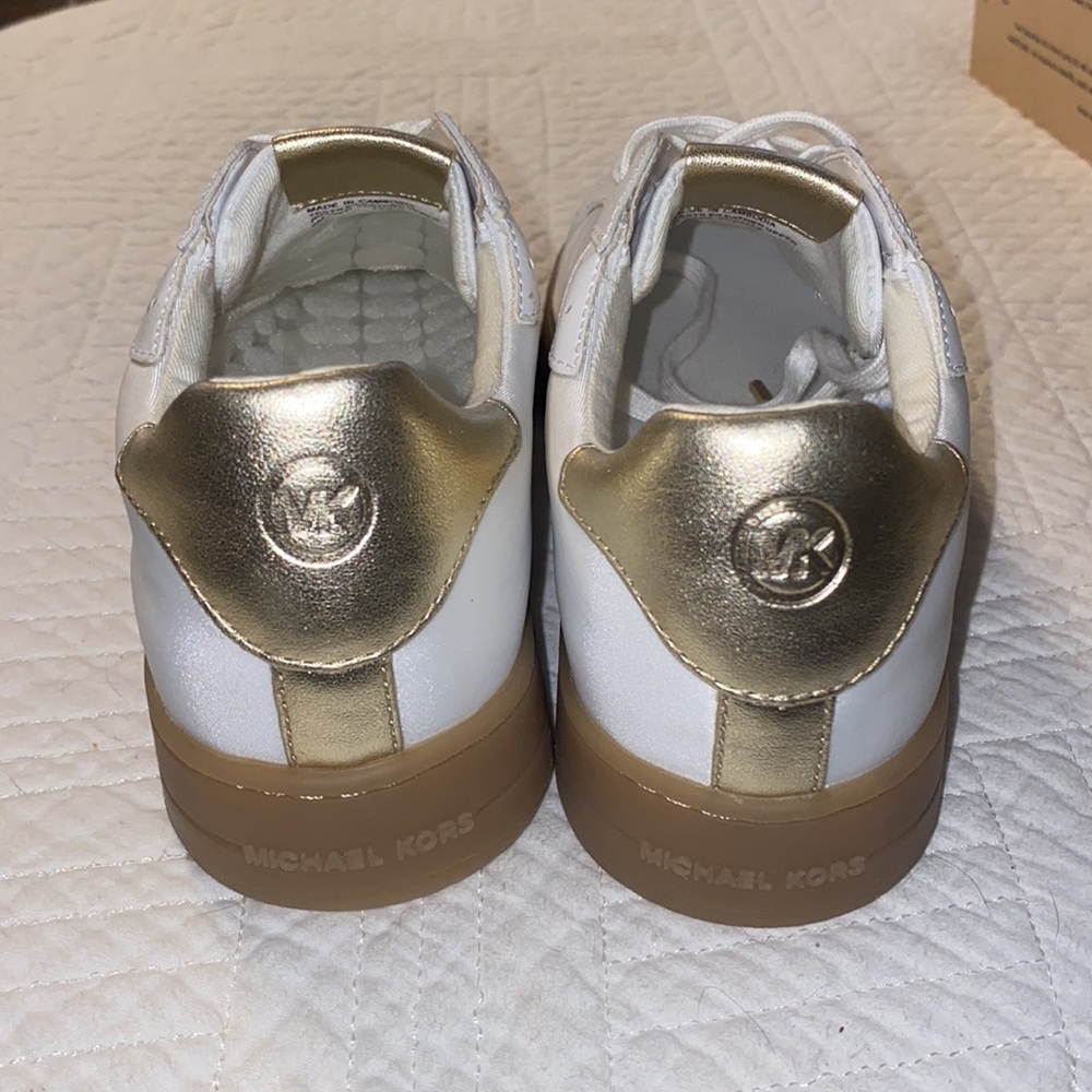Michael Kors MK Cloth Trainers White Sneakers New - Picture 3 of 12
